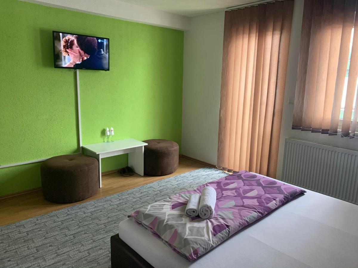 Restoran&Motel And Apartmants Lovacka Prica Tesanj Kültér fotó
