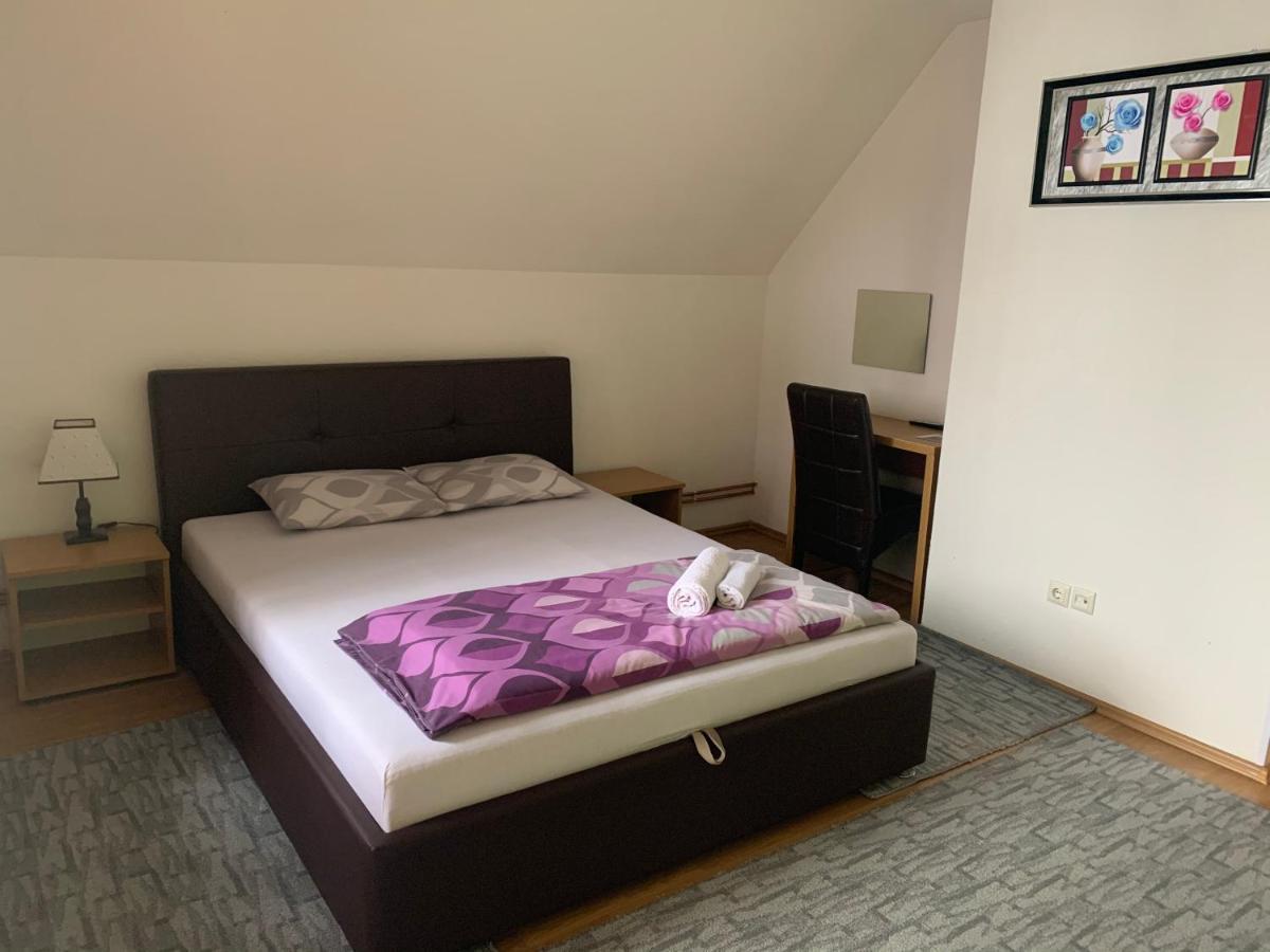 Restoran&Motel And Apartmants Lovacka Prica Tesanj Kültér fotó