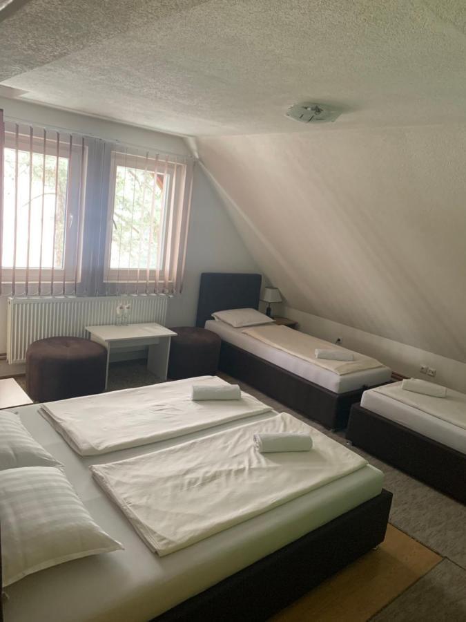 Restoran&Motel And Apartmants Lovacka Prica Tesanj Kültér fotó