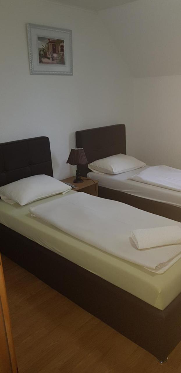 Restoran&Motel And Apartmants Lovacka Prica Tesanj Kültér fotó