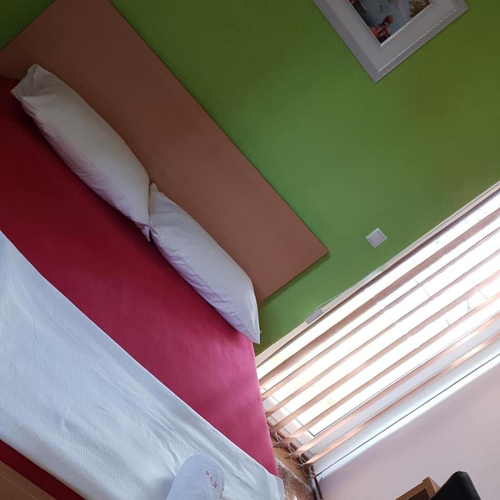 Restoran&Motel And Apartmants Lovacka Prica Tesanj Kültér fotó
