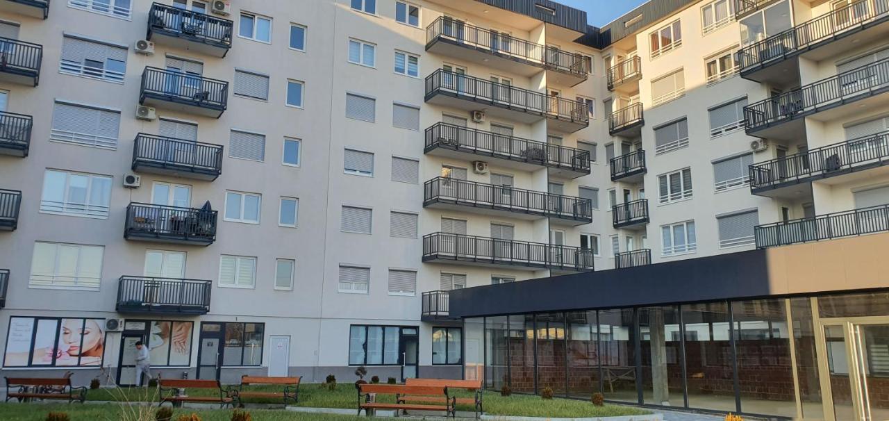 Restoran&Motel And Apartmants Lovacka Prica Tesanj Kültér fotó